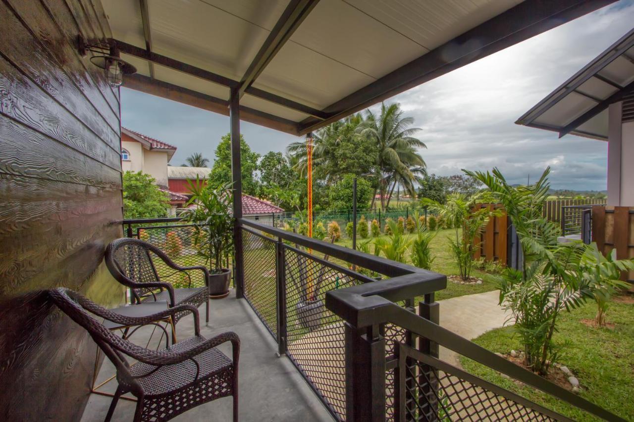 Villa Paddy Padang Mat Sirat Екстер'єр фото