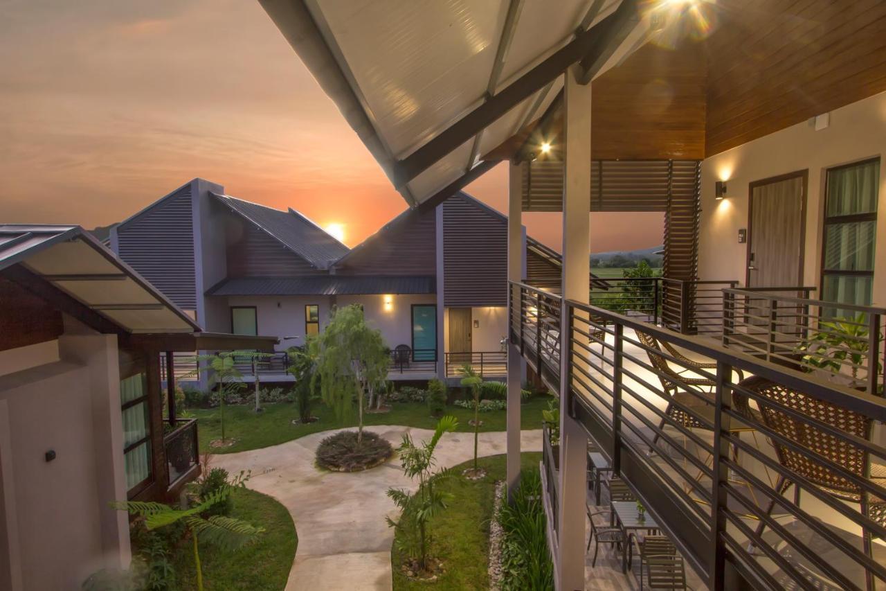 Villa Paddy Padang Mat Sirat Екстер'єр фото