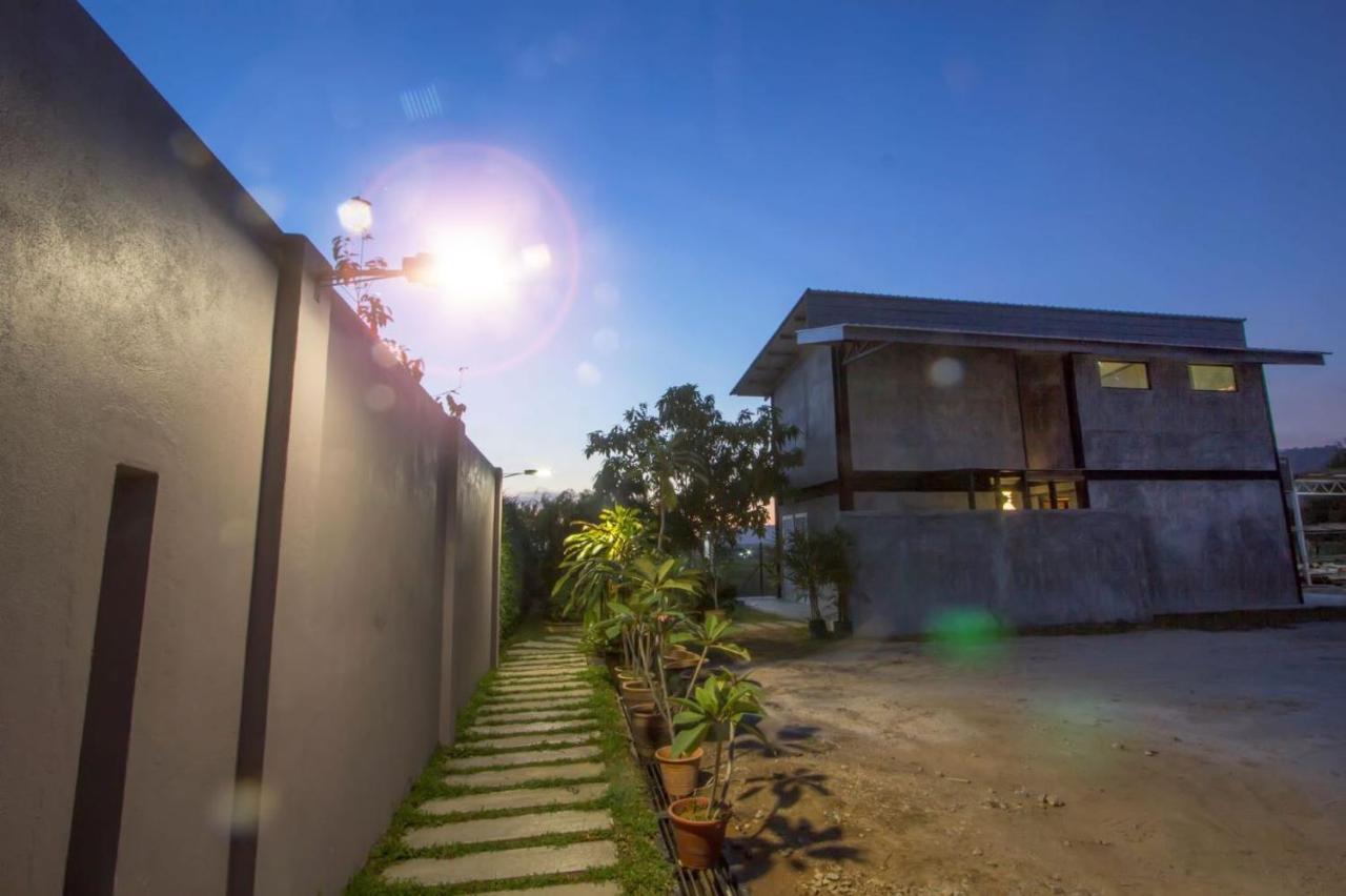 Villa Paddy Padang Mat Sirat Екстер'єр фото